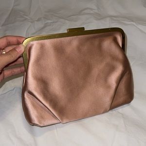 Sateen clutch